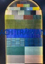 Khám Phá Các Mẫu Gạch Mosaic Dạng Que và Gạch Thẻ Subway Ốp Tường Trang Trí Sẵn Kho Tại Hà Nội