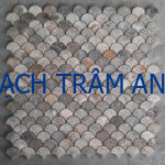 Mosaic Vảy Cá Đá Marble Trắng Xám – Khi Nghệ Thuật Gặp Gỡ Vẻ Đẹp Tự Nhiên